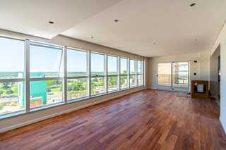 Moreno y Av. Wheelwright