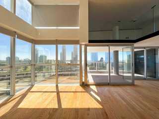 Av. Del Valle y Ov. Lagos