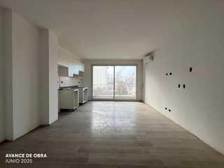 Moreno y Av. Pellegrini