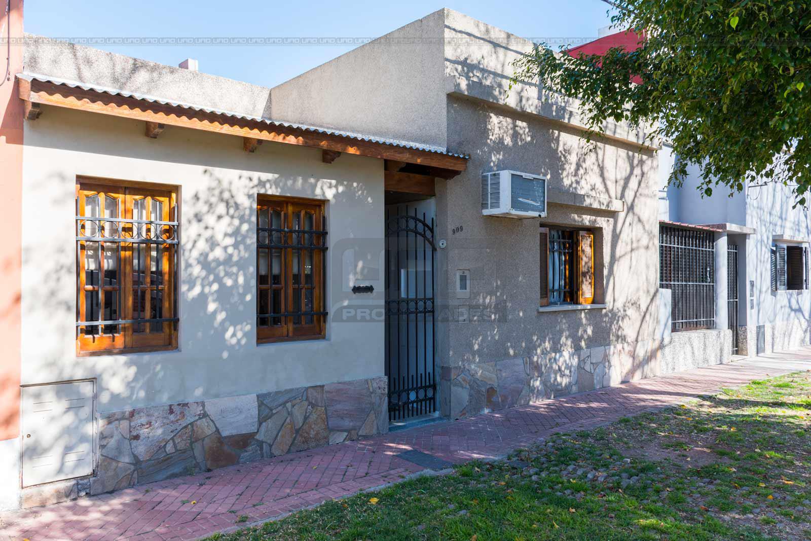casa 2 dormitorios en venta en Rosario